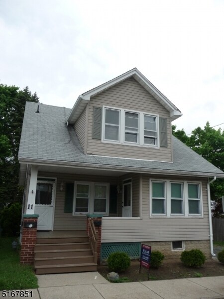 Primary Photo - 11 W Central Ave