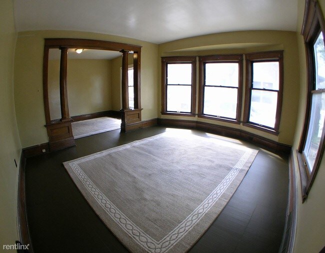 Foto del edificio - 944 Eastern Ave SE