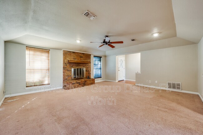 Foto del edificio - 219 Randy Lee Ln