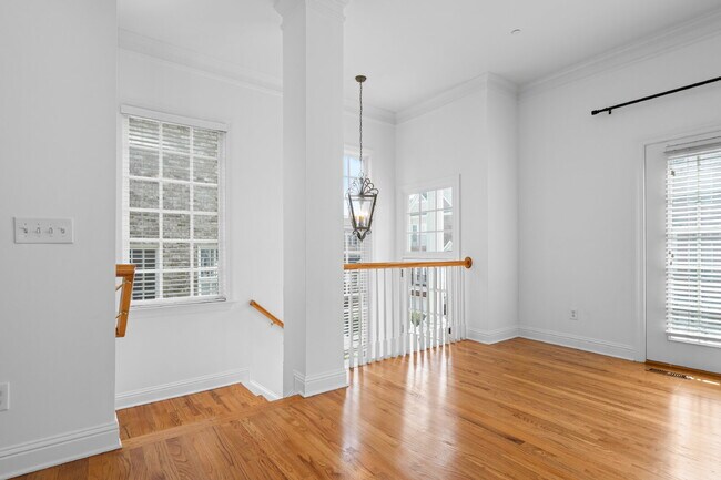 Foto del edificio - 312 Creekbank Way SE