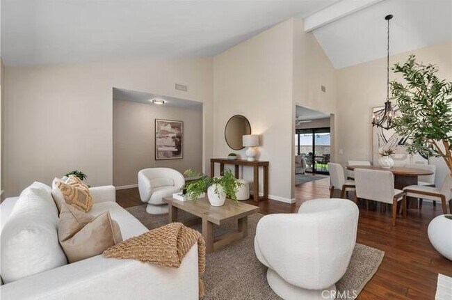 Foto del edificio - 872 S Havenwood Cir