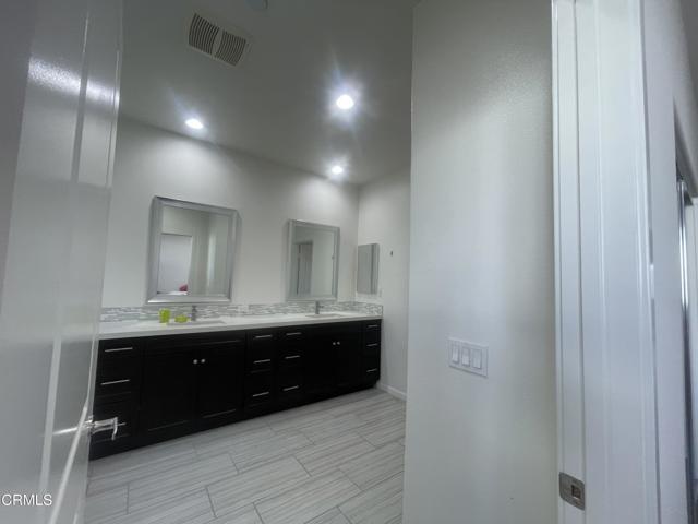 Foto del edificio - 12767937 N Keer Dr