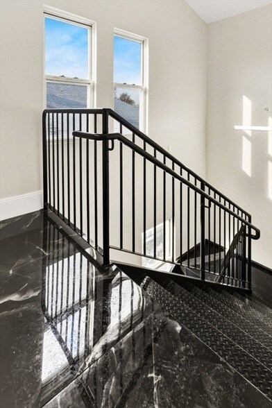 Building Photo - 41 Wolcott St