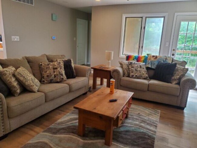 Foto del edificio - 522 Huntridge Dr