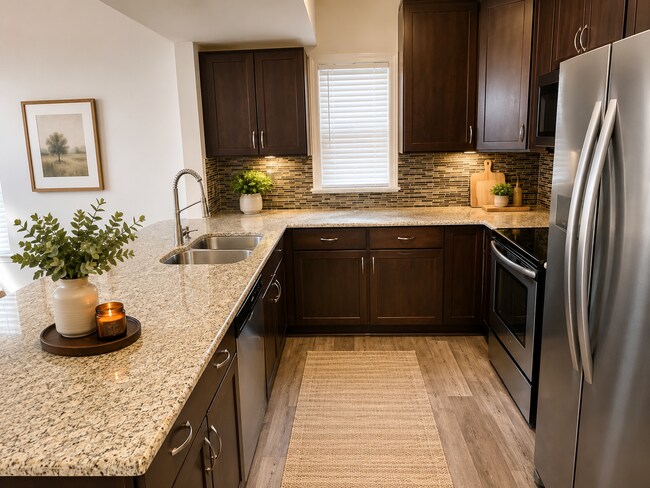Building Photo - One of the Largest Units in Selwyn Farms! Prime Charlotte Location | Fireplace | Community Pool