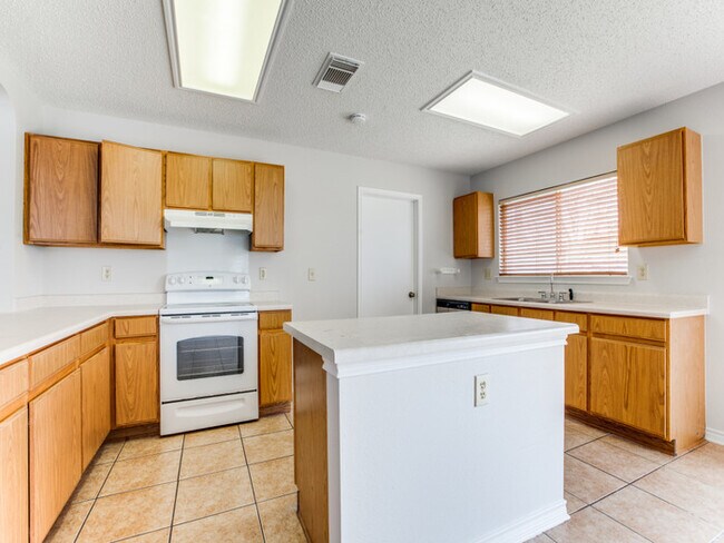 Building Photo - San Antonio, TX - House - $1,745.00 Availa...