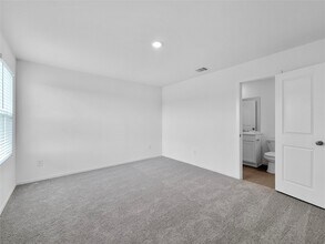 Building Photo - 10819 Red Orchid Dr