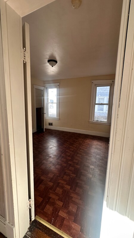 Foto del edificio - 84 Elmwood Ave