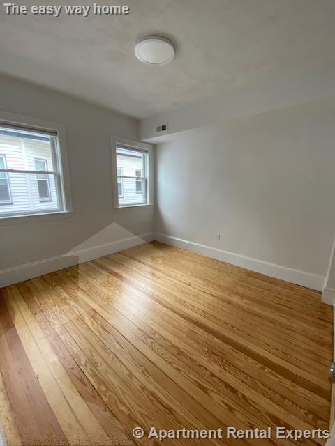 Building Photo - Davis / Porter - Gut Reno 3 Bed with Moder...