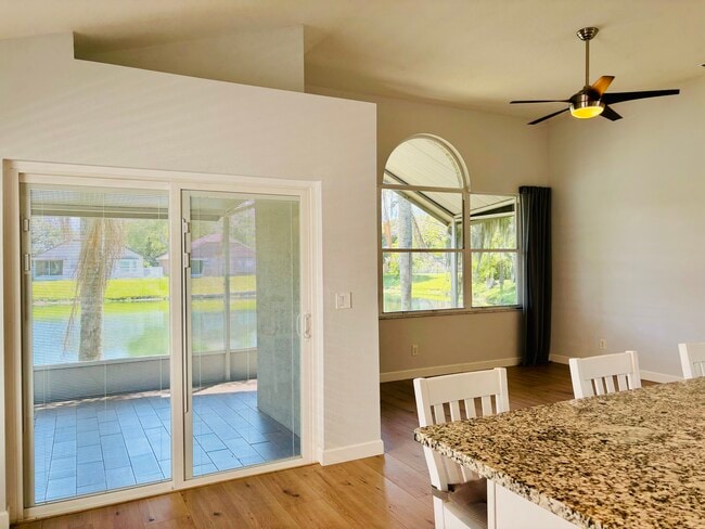 Foto del edificio - 9728 Long Meadow Dr