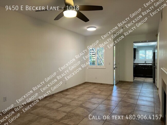 Foto del edificio - 9450 E Becker Ln