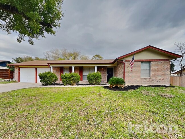 Building Photo - 13622 Oak Breeze