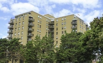 Building Photo - Simcoe