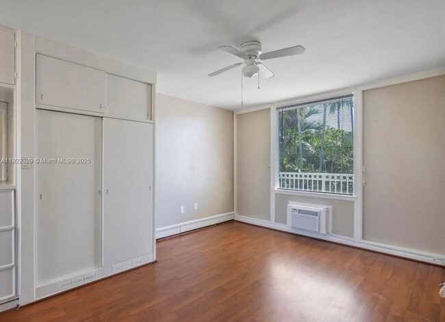 Foto del edificio - 10281 E Bay Harbor Dr