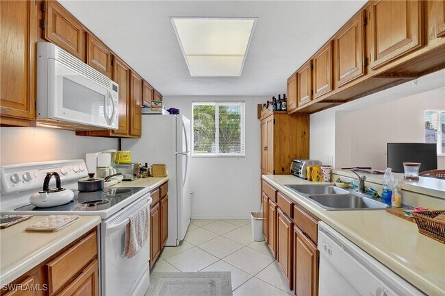 Foto del edificio - 3138 Kings Lake Blvd
