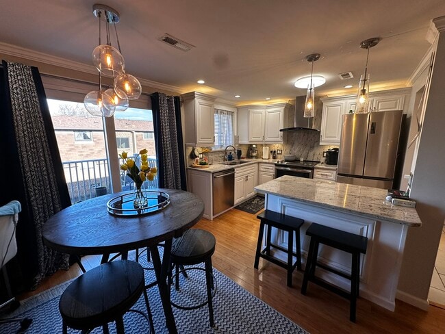 Foto del edificio - 3932 Ridge Lea Rd