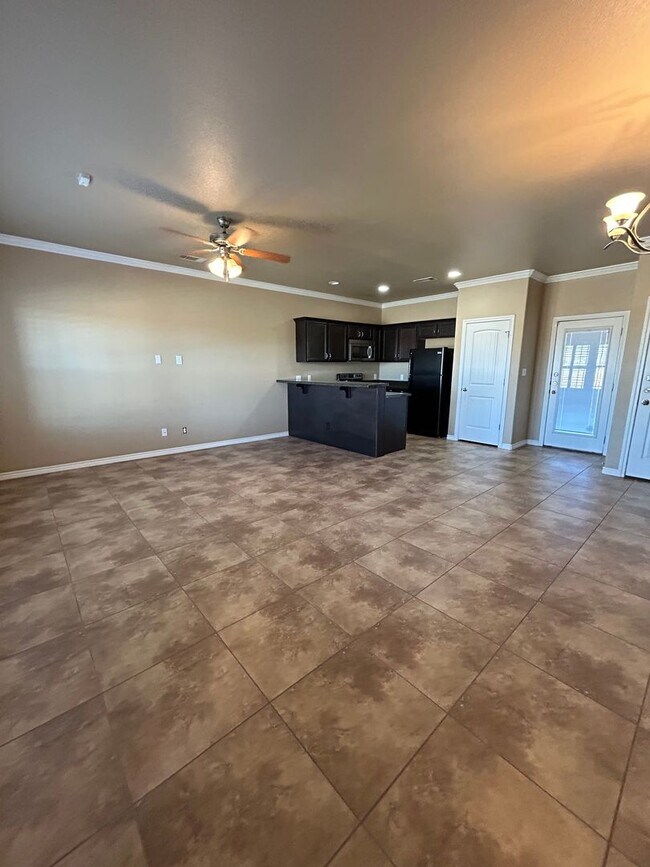 Building Photo - LEASED!!!!!!!  Beautiful Townhome located ...