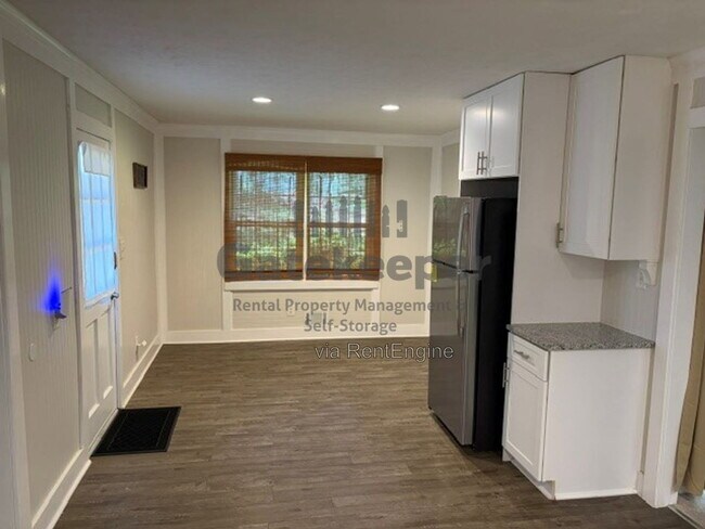 Foto del edificio - 120 Riley Ct