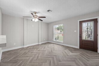 Building Photo - 6639 Indian Falls Dr