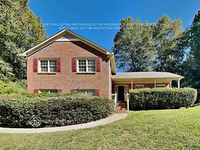 Building Photo - 1441 Albans Ct