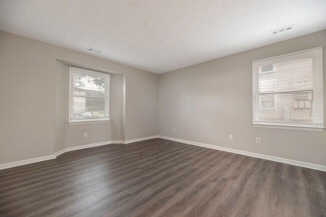 Building Photo - 6128 Meadow Rose Ln