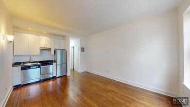 Building Photo - 163 E 87th St