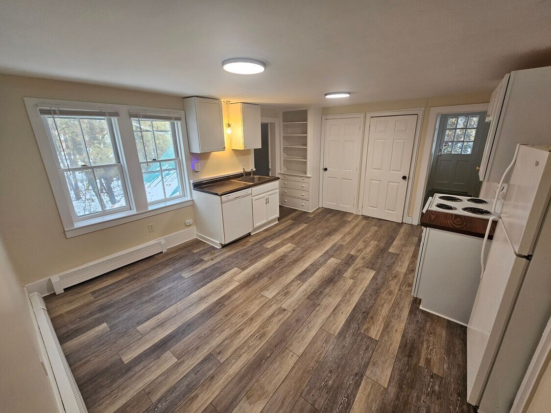 Foto principal - 414 N State St