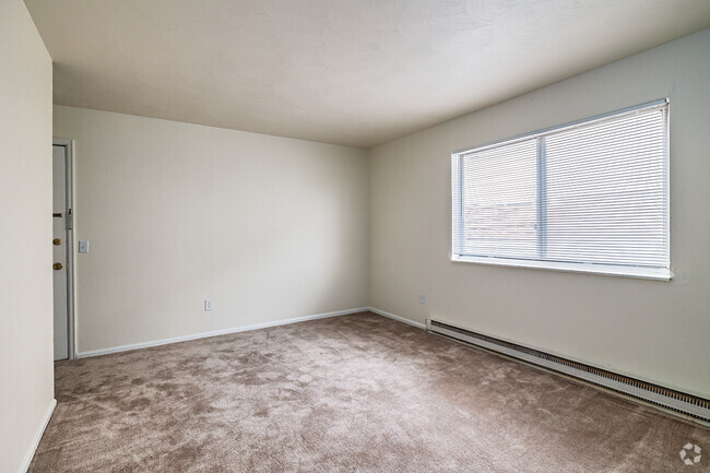 2BD, 1BA - 790SF - Arlington South Apartments