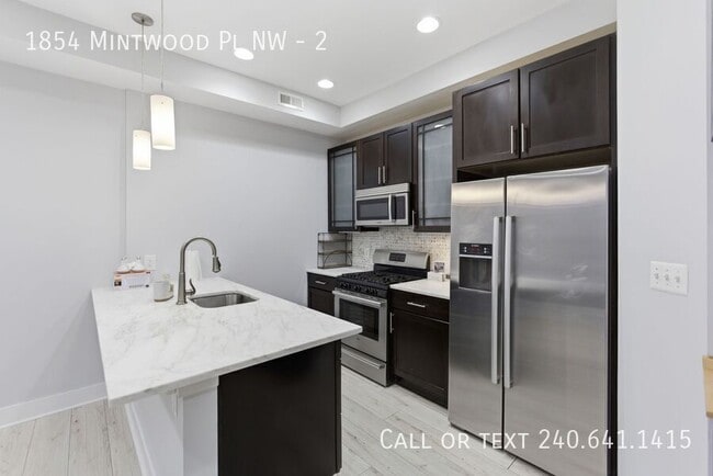 Building Photo - 1854 Mintwood Pl NW