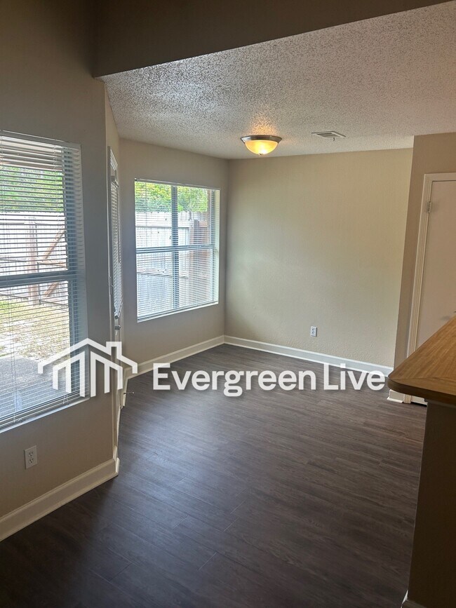 Foto del edificio - 30 Callan Ct