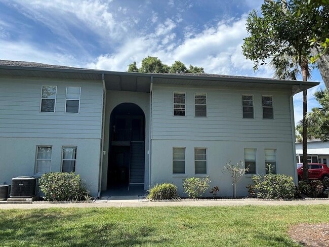 Building Photo - 10800 US Hwy 19 N