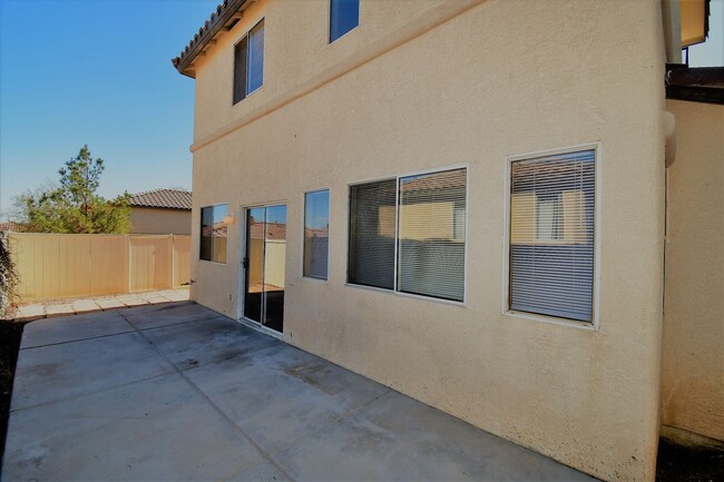 Foto del edificio - 10461 Chrisman Ave