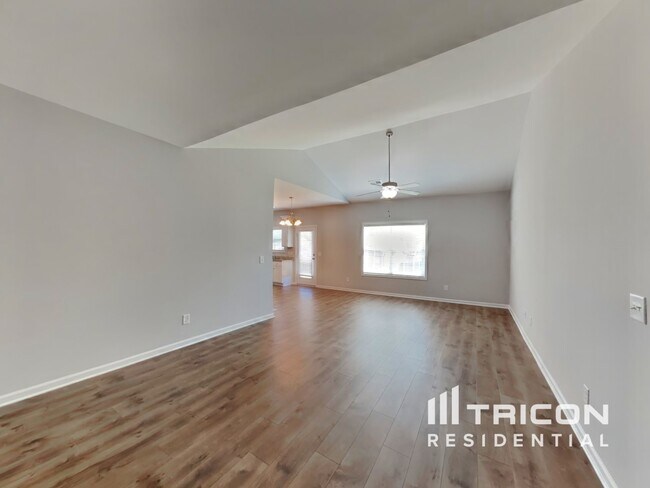 Building Photo - 917 Stokewood Pl