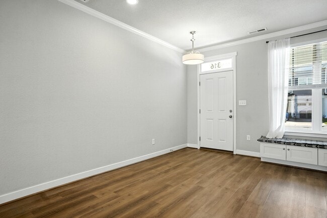 Building Photo - 316 Sikeston Ln