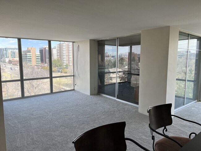 Foto del edificio - Corner Condo with Stunning Views in Cherry...