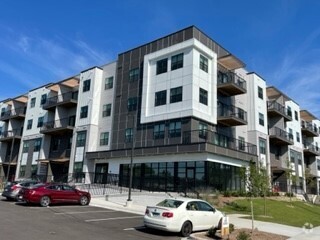 Building Photo - The Oscar Family Apartments