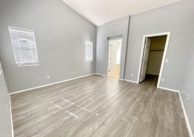 Building Photo - 44555 W Mescal Dr