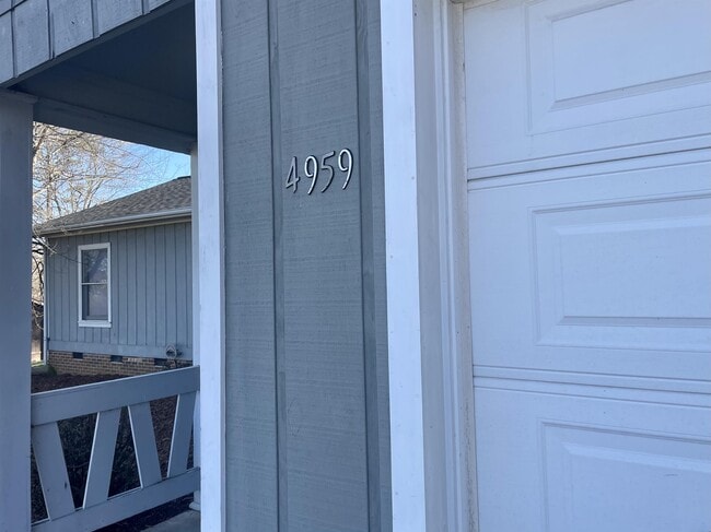 Photo - 4959 Forest Ridge Dr House