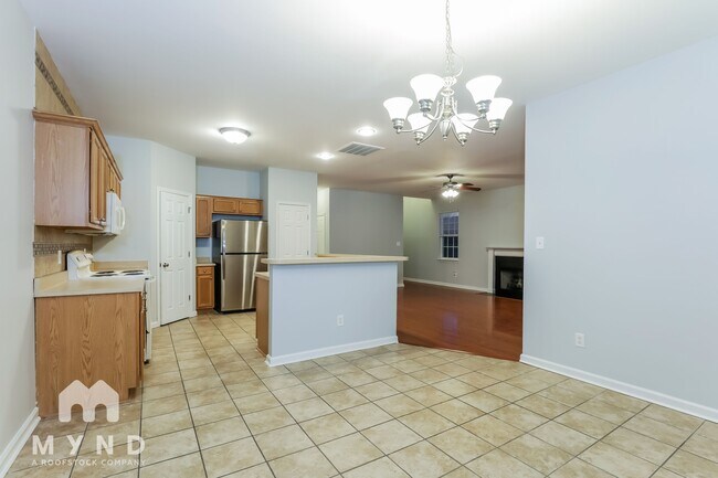 Building Photo - 1515 Apple Blossom Cir