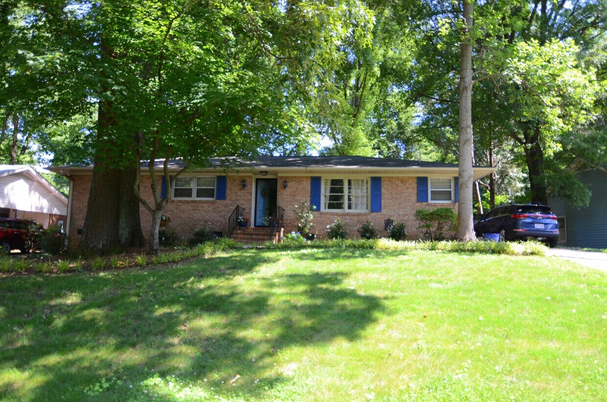 5207 Clearwater Rd, Charlotte, NC 28217 House for Rent in Charlotte