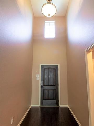 Building Photo - 417 Hackberry Dr