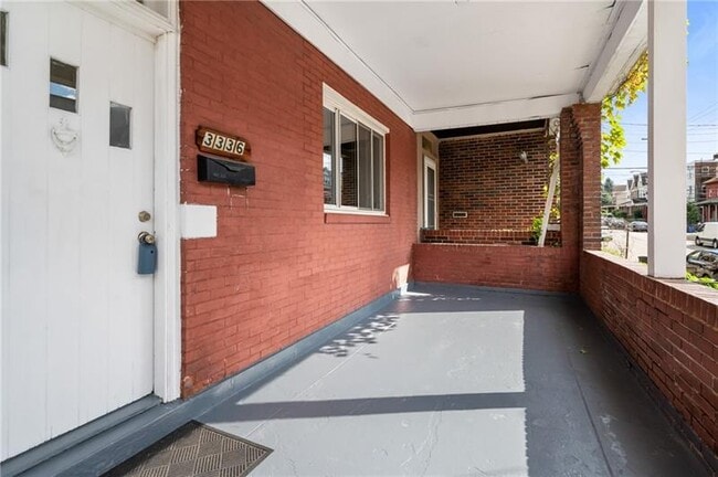 Foto del edificio - 3336 Ward St