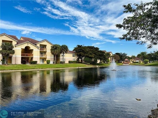 Foto del edificio - 7630 Westwood Dr