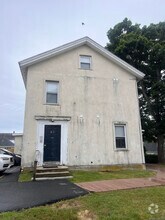 Building Photo - 49 Ledyard Ave