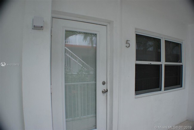 Building Photo - 224 Meridian Ave