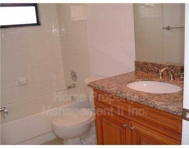 Building Photo - 1482 Lake Crystal Dr