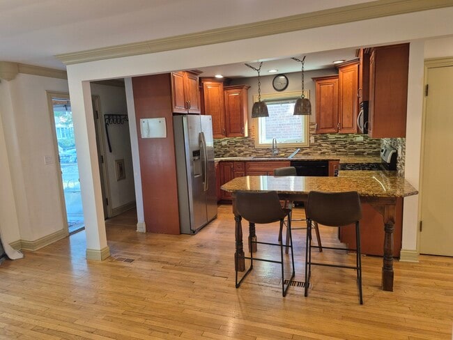 Building Photo - 4138 N Parkside Ave