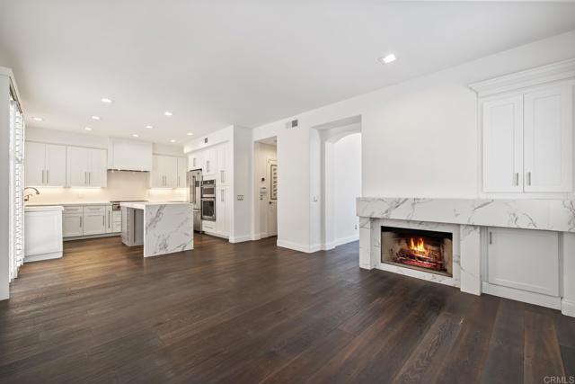 Foto del edificio - 5421 Renaissance Ave