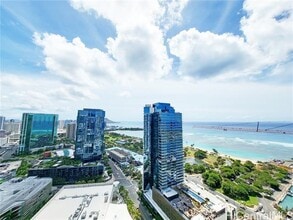 Building Photo - 1000 Auahi St