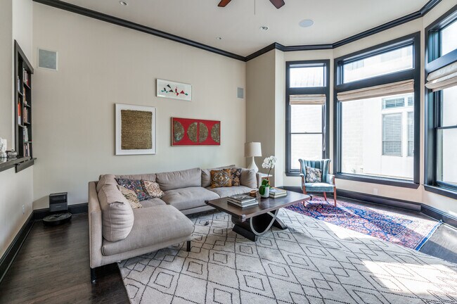 Foto del edificio - 2429 Worthington St